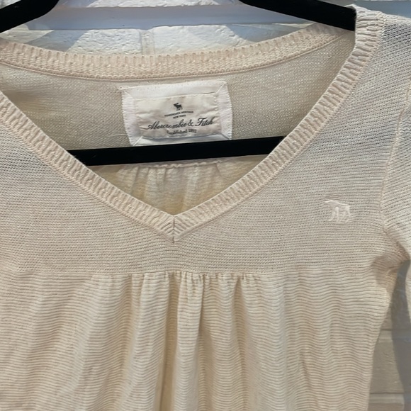 Vintage Abercrombie top sweater size small cream color. Y2K - Picture 2 of 4